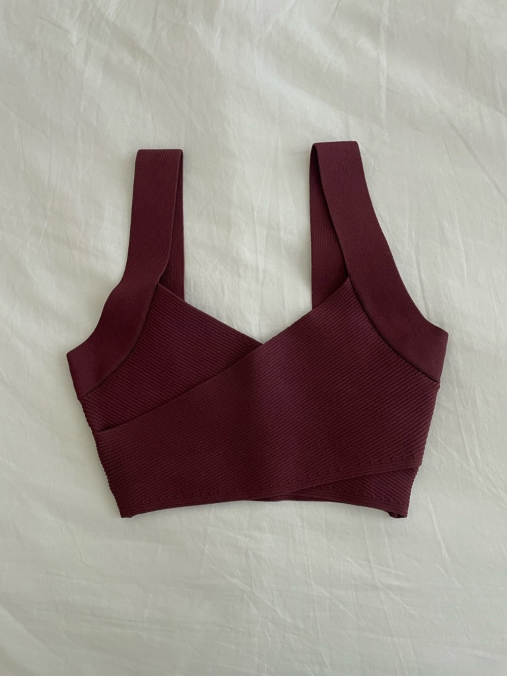 Aritzia Babaton Sculpt Knit Greek Tank in Burgundy
